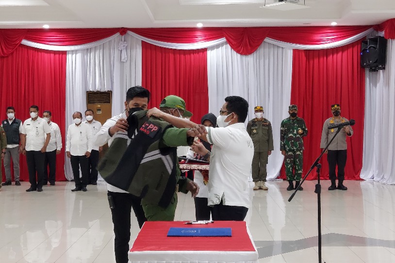 Wali Kota Kukuhkan 142 Satgas Linmas, Akan Bertugas di Kecamatan dan Kelurahan