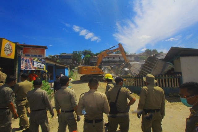 Pemkot Balikpapan Bongkar Eks Lokalisasi Km. 17