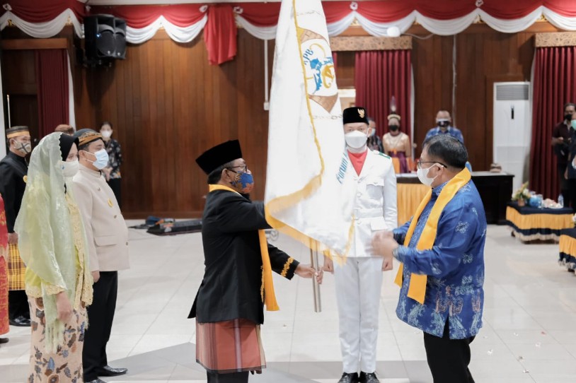 Wali Kota Rizal Effendi Lantik Pengurus Forum Komunikasi Paguyuban Balikpapan