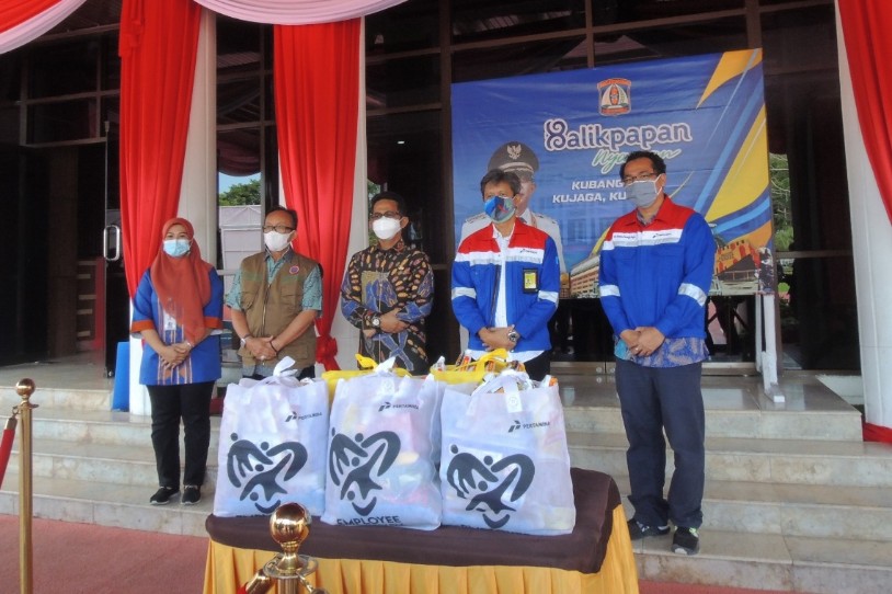 Wali Kota Terima Bantuan dari Pertamina RU V untuk Masyarakat Sekitar Ring 1
