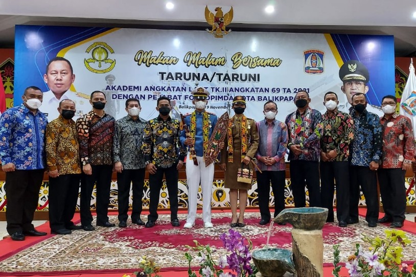 Wali Kota Sambut Taruna/Taruni Akademi Angkatan Laut Tingkat II Angkatan Ke-69 tahun 2021