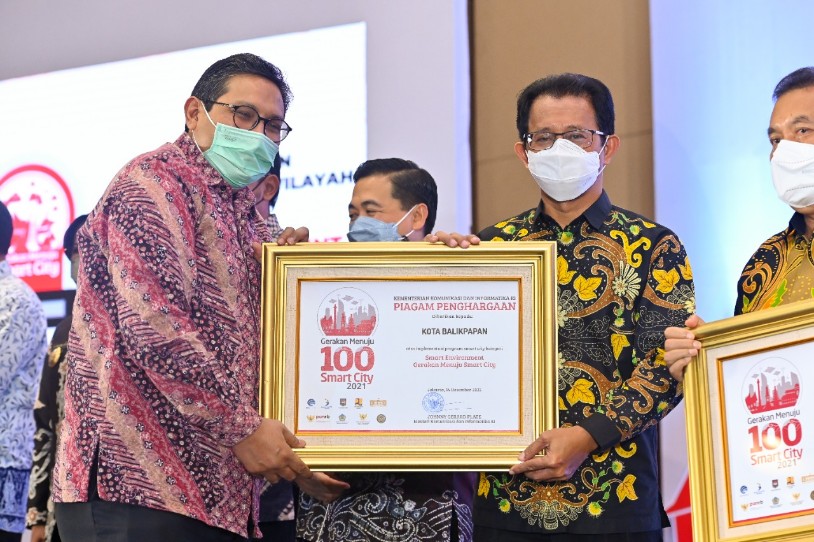 Balikpapan Terima Penghargaan Menuju Smart City Kategori Smart Environment
