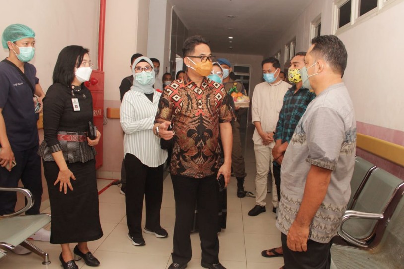 Wali Kota Sambangi Pasien Korban Lakalantas Muara Rapak