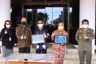 Wali Kota Terima Bantuan APD dari Bank Indonesia