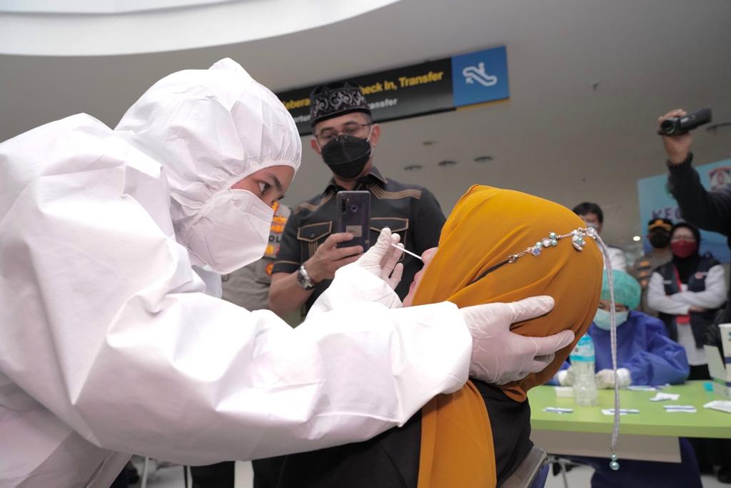 Pemkot Balikpapan Gelar Tes Acak di Bandara SAMS Sepinggan