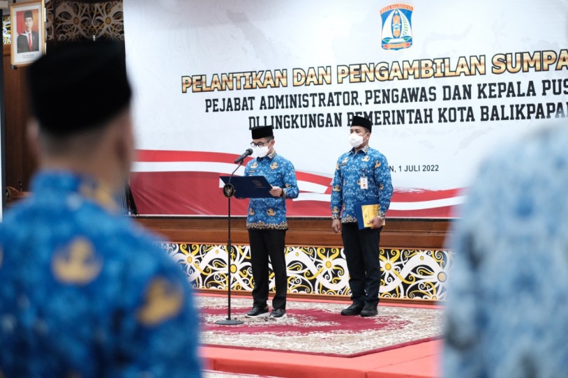 Wali Kota Lantik Pejabat Administrator Pengawas dan Kepala Puskesmas di Lingkungan Pemkot Balikpapan 
