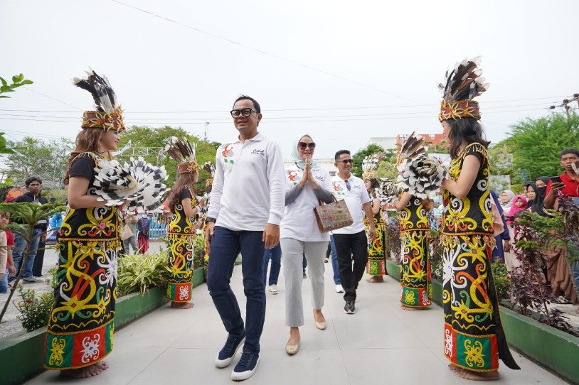 Wali Kota Balikpapan Ajak Wali Kota Anggota Apeksi Belanja Oleh-oleh di Pasar Inpres Kebun Sayur
