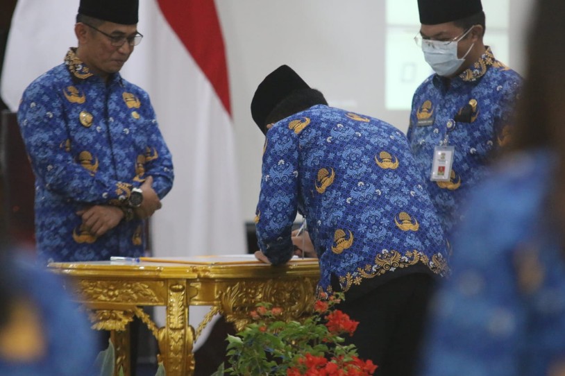 Wali Kota Balikpapan Lantik 45 ASN di Penghujung Tahun