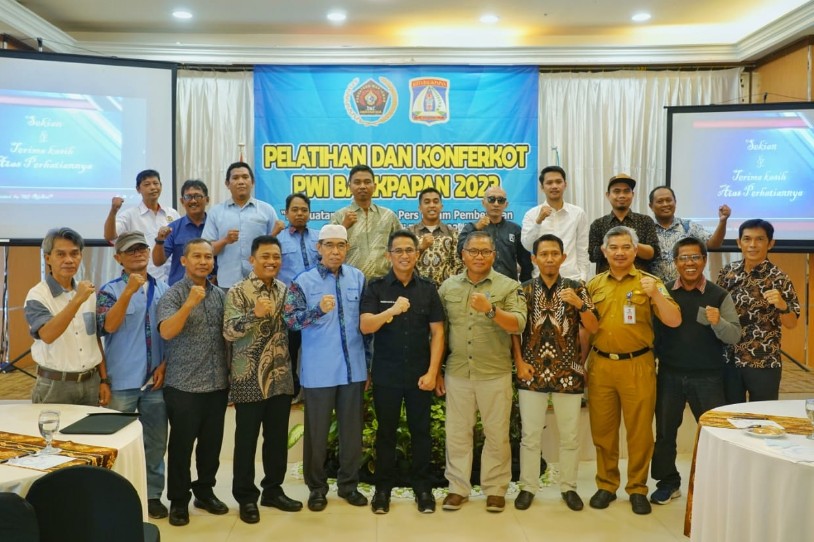 Buka Konfercab PWI, Wali Kota Harap Awak Media Terus Bersinergi dengan Pemkot Balikpapan