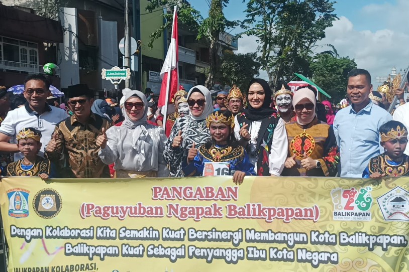Gelaran Pawai Budaya Jadi Bukti Kebhinekaan Budaya dan Suku di Balikpapan