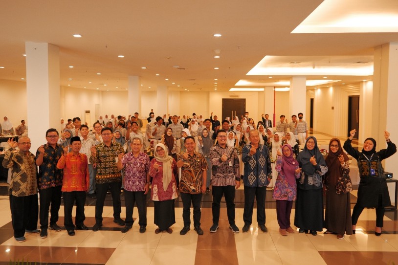 Kesbangpol Sosialisasikan Tentang Pemilih Pemula pada Ratusan Pelajar Balikpapan