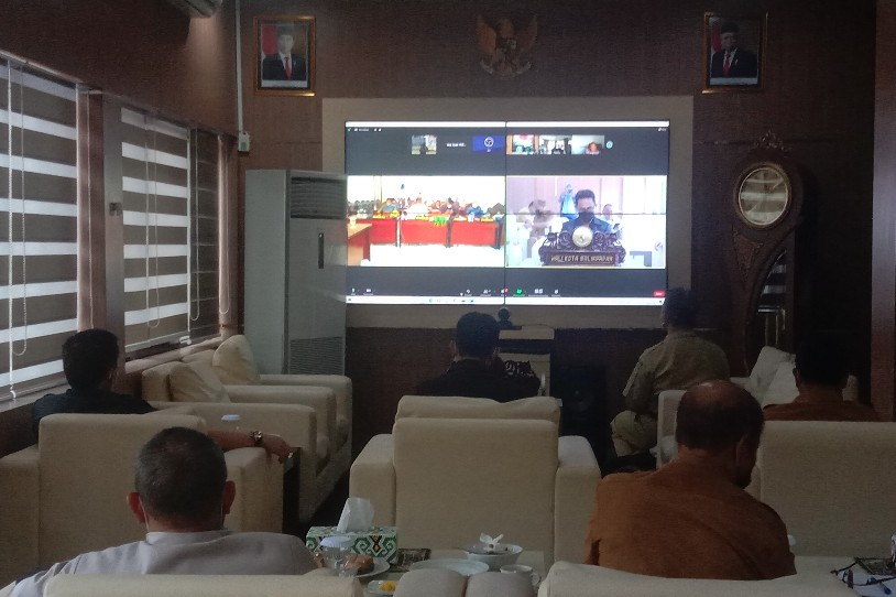 Wali Kota Sampaikan Jawaban Atas Pandangan Fraksi Terhadap Raperda Pertanggungjawaban APBD 2020