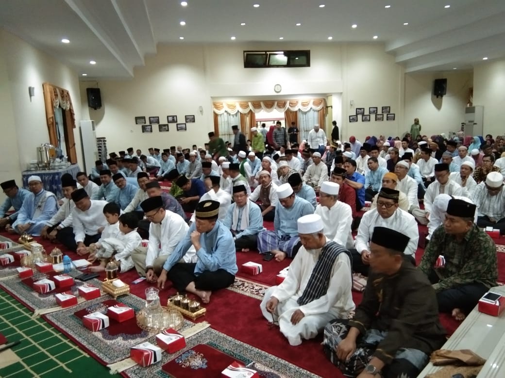 Buka Puasa dan Pembukaan Safari Ramadan di Rumah Jabatan Wali Kota Dihadiri Ratusan Orang 
