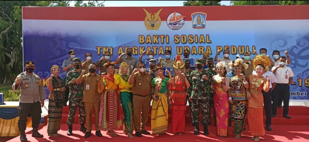 TNI AU Balikpapan Beri Bantuan APD dan Sembako, Pemkot Beri Apresiasi