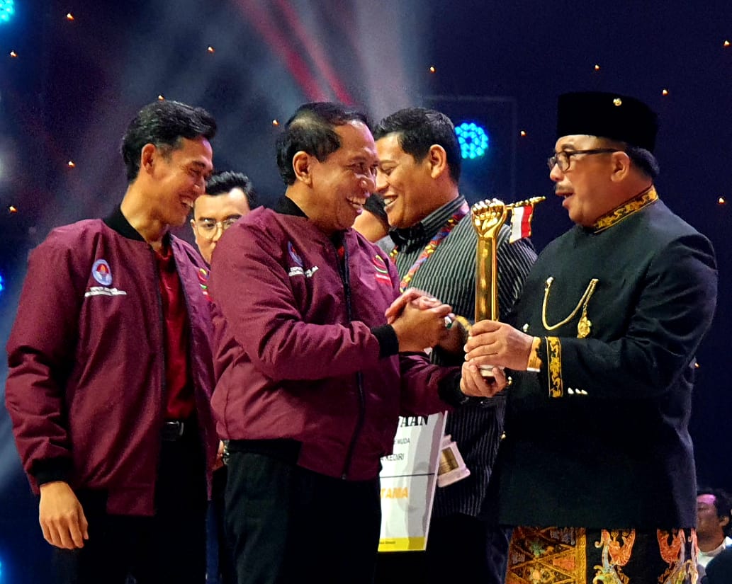 Balikpapan Raih Penghargaan Kota Layak Pemuda Dari Kemenpora