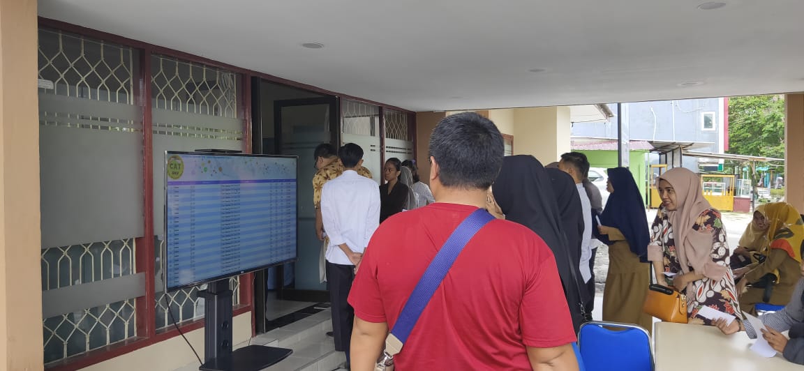 Peminat Simulasi CAT CPNS di UPT BKN Tinggi 